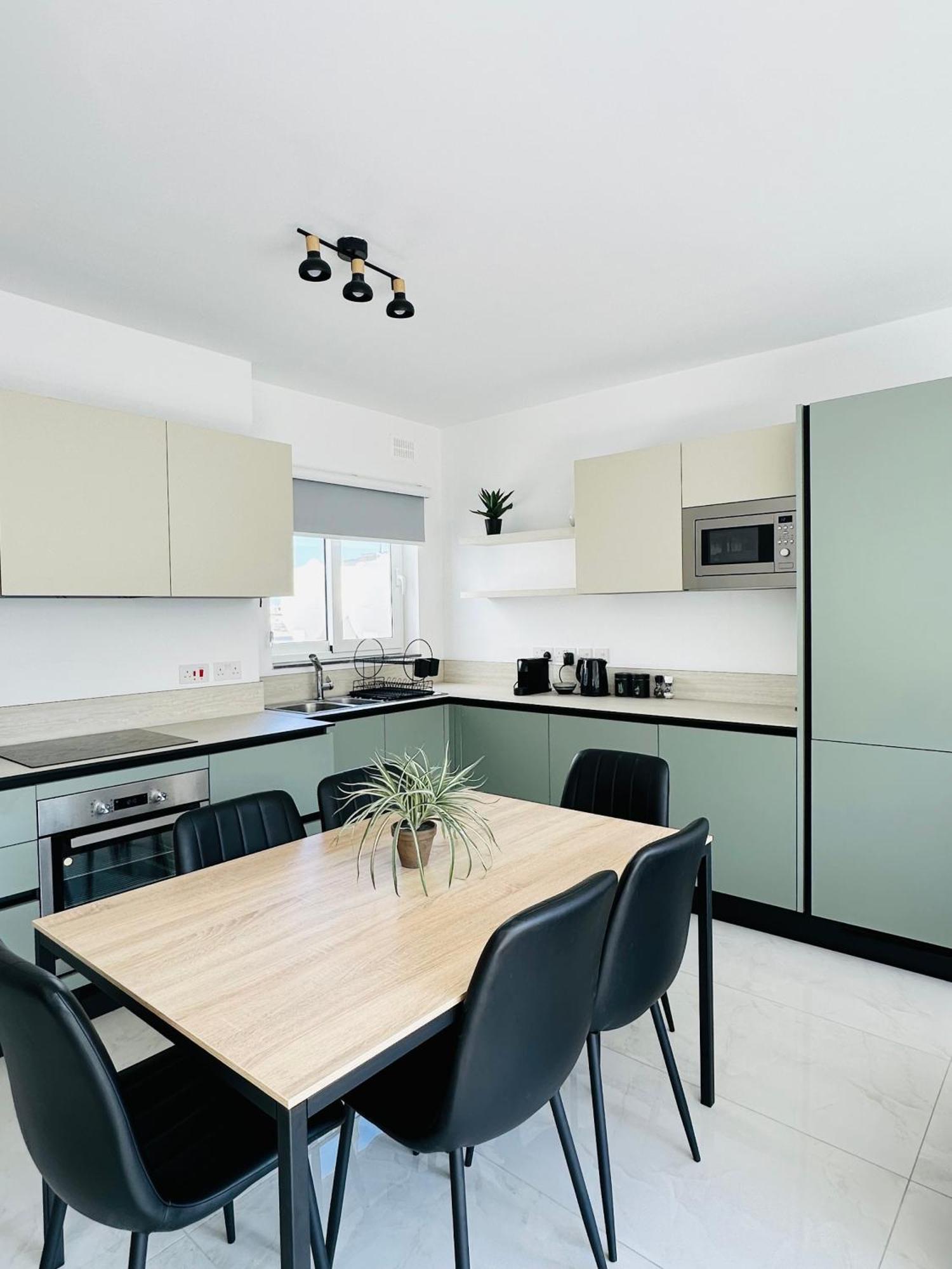Sliema 2 Bedroom Penthouse Buitenkant foto